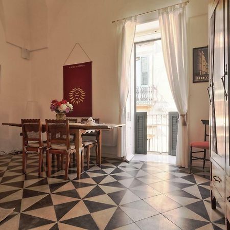 Slow Lecce - Old Town Apartment Sit ภายนอก รูปภาพ
