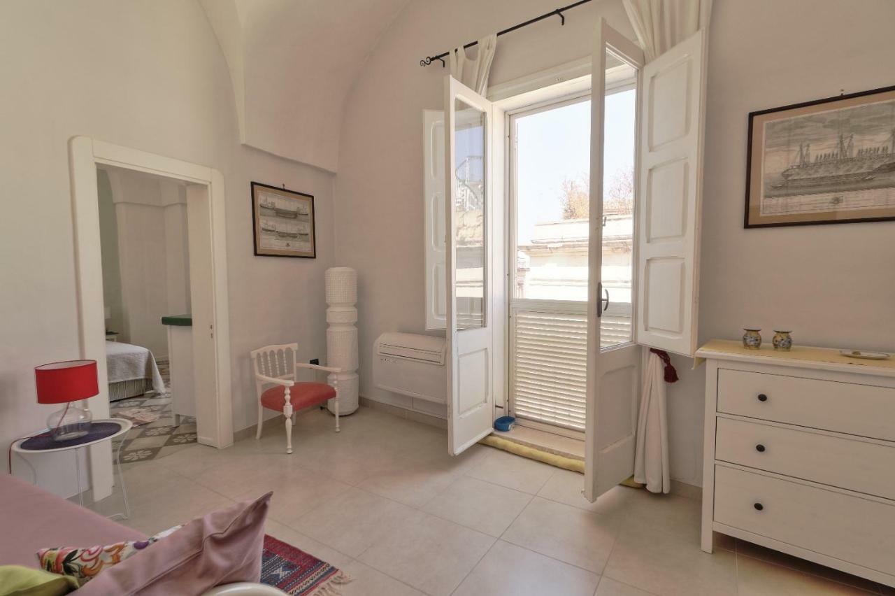 Slow Lecce - Old Town Apartment Sit ภายนอก รูปภาพ