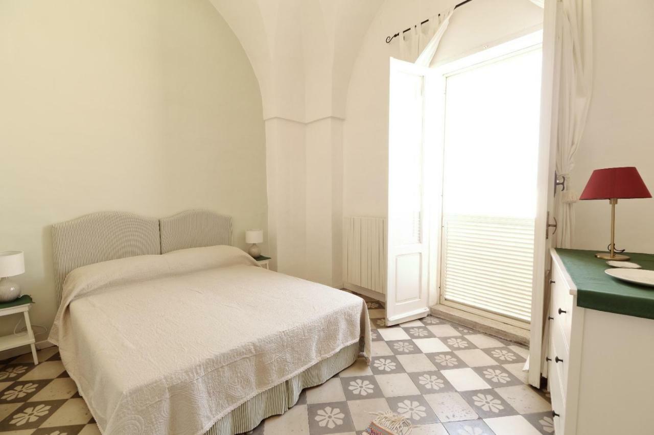 Slow Lecce - Old Town Apartment Sit ภายนอก รูปภาพ